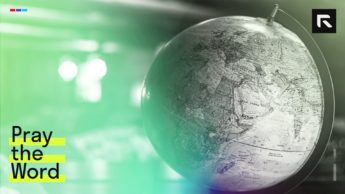 desk globe on table